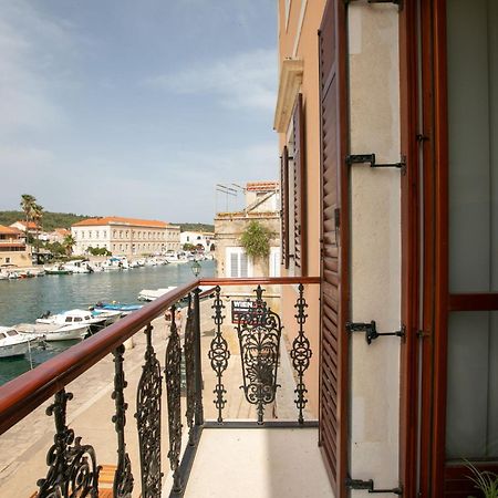 Ancora Faros Lägenhet Stari Grad  Exteriör bild