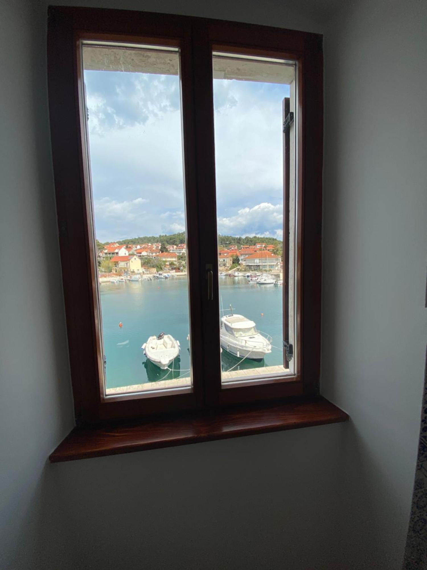 Ancora Faros Lägenhet Stari Grad  Rum bild